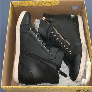 Mix No. 6 wedge black sneaker